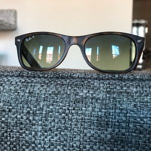 Ray-Ban Authentic New Wayfarer